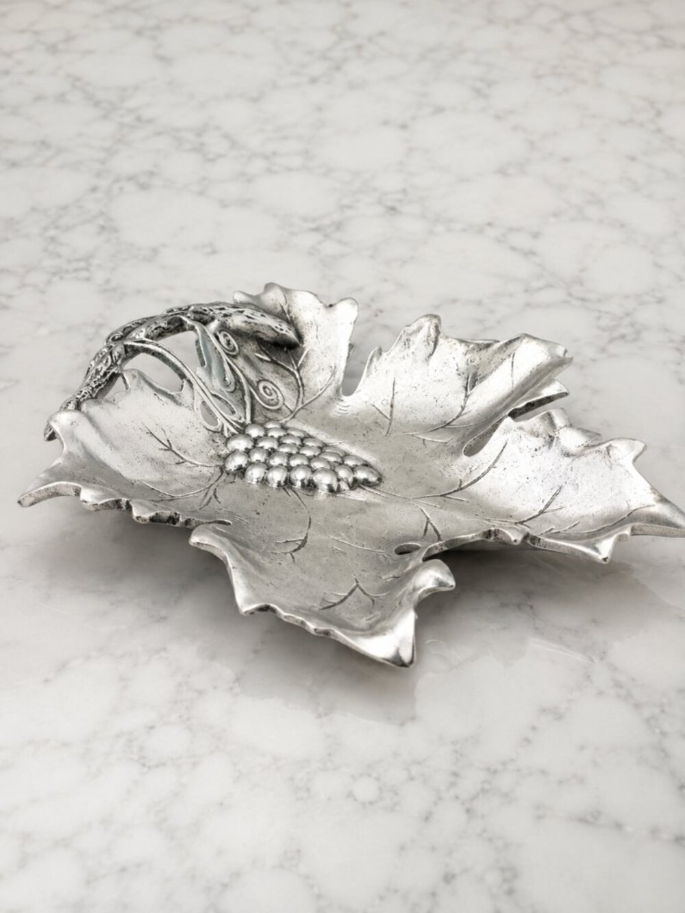 Vintage India Silver Tone Grape Leaf Serving Bowl Tray 13.25" Botanical Decor
